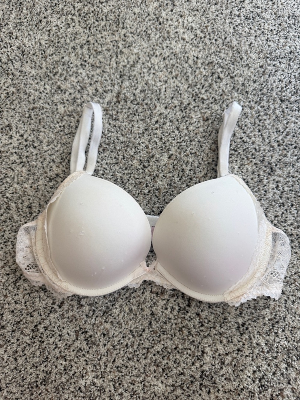 Victoria's Secret Dream Angels White Lace Push-Up Bra